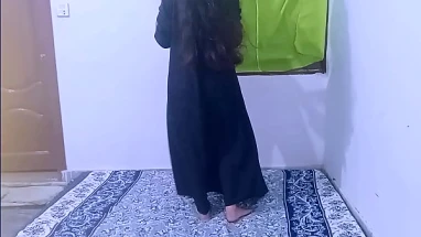 Desi Indian Young girl Cheating Wife Ferzana Bhabhi Wearing a Abaya Hijab Fucking