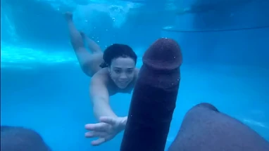 sheril blossom hot russian underwater